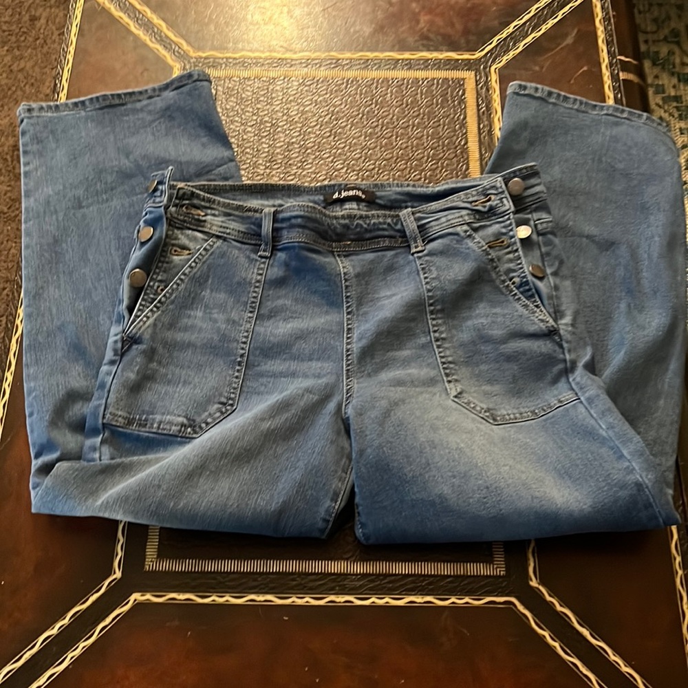 Denim Side Button Cropped Jeans New without tags